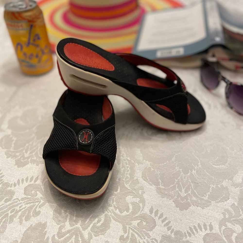 COLE HAAN/NIKE AIR SANDALS